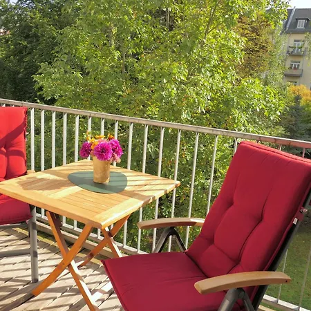 Karl Kassberg Mit Sonnigem Balkon *