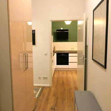 Karl Kassberg Mit Sonnigem Balkon 아파트 켐니츠